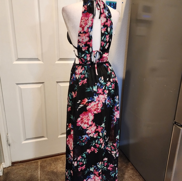 NWT Maxi Dress - Picture 4 of 4